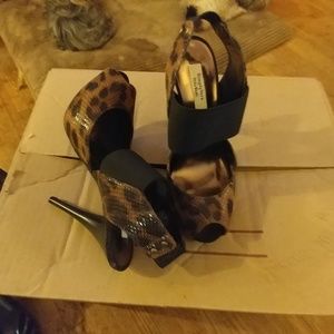 Heels Vera Wang, Candies, Jennifer Lopez and Mossi